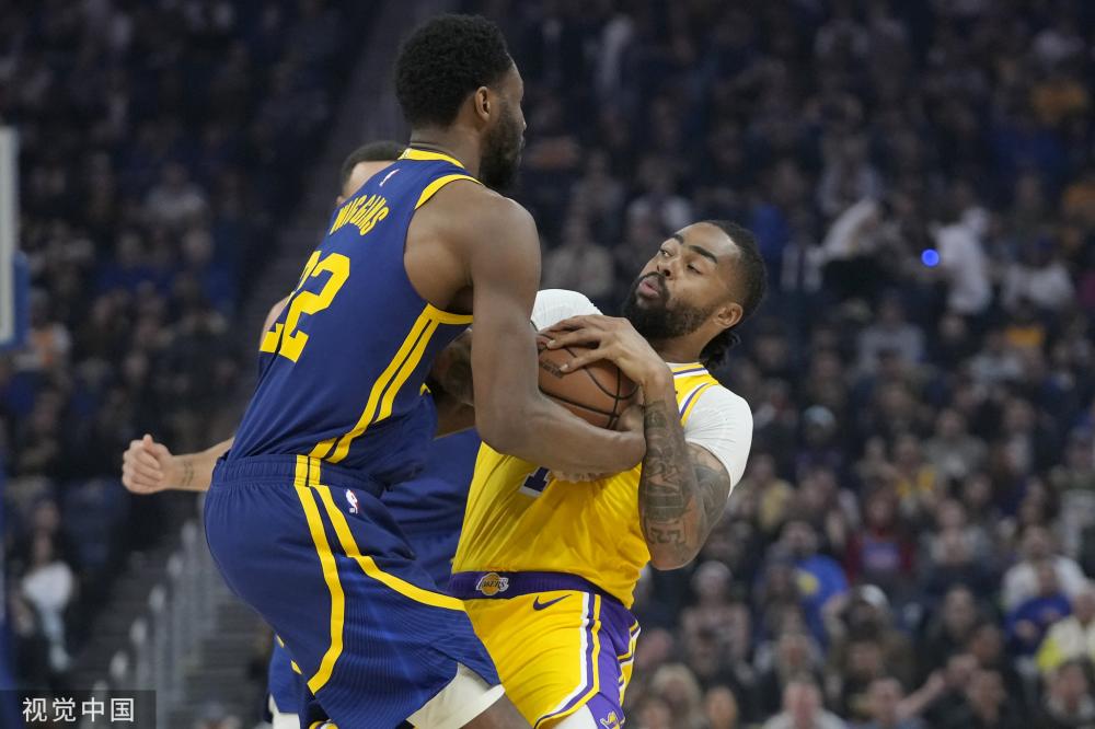 更考验着他 更考验着他